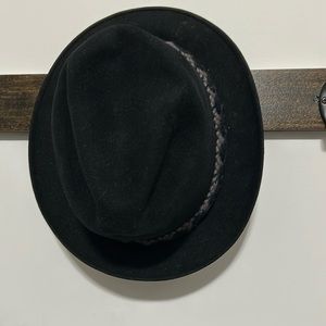 Men’s vintage felt hat.  Brand Champ.